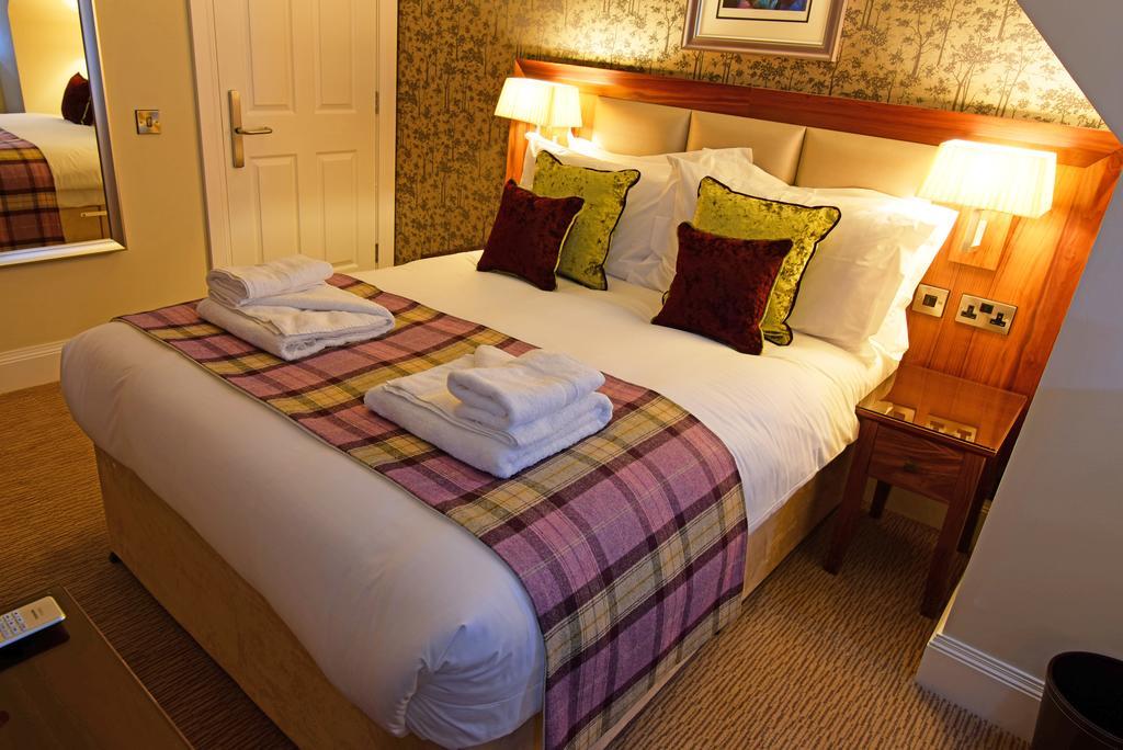 The Townhouse Aberfeldy - Rooms & Breakfast Esterno foto