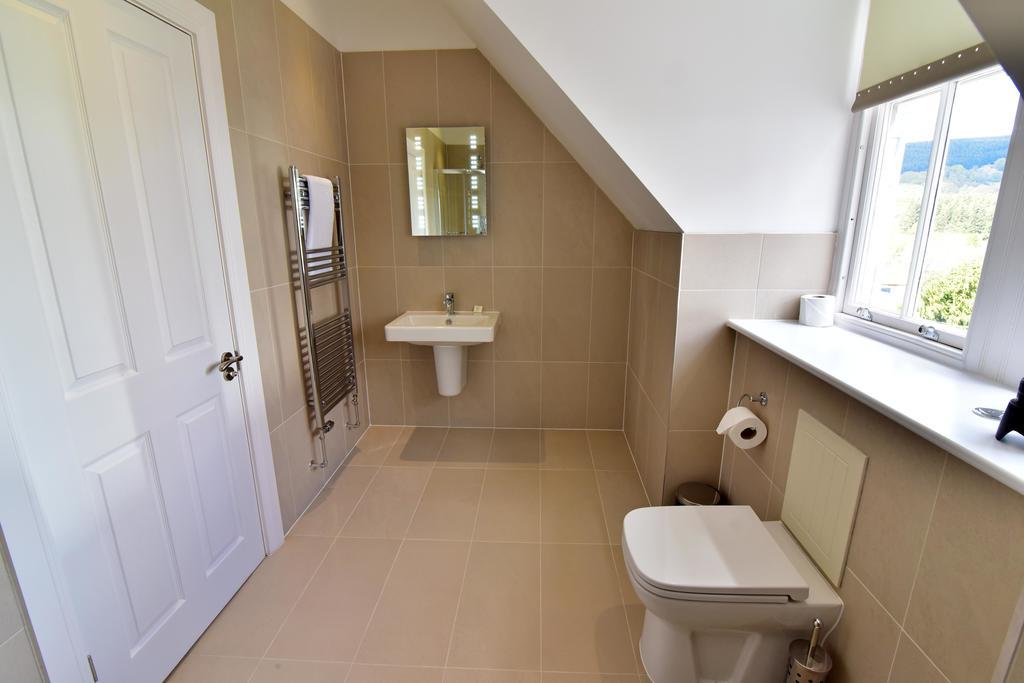 The Townhouse Aberfeldy - Rooms & Breakfast Esterno foto