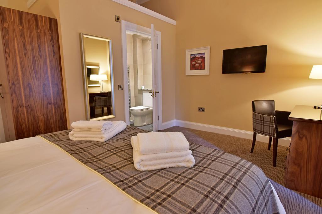 The Townhouse Aberfeldy - Rooms & Breakfast Esterno foto
